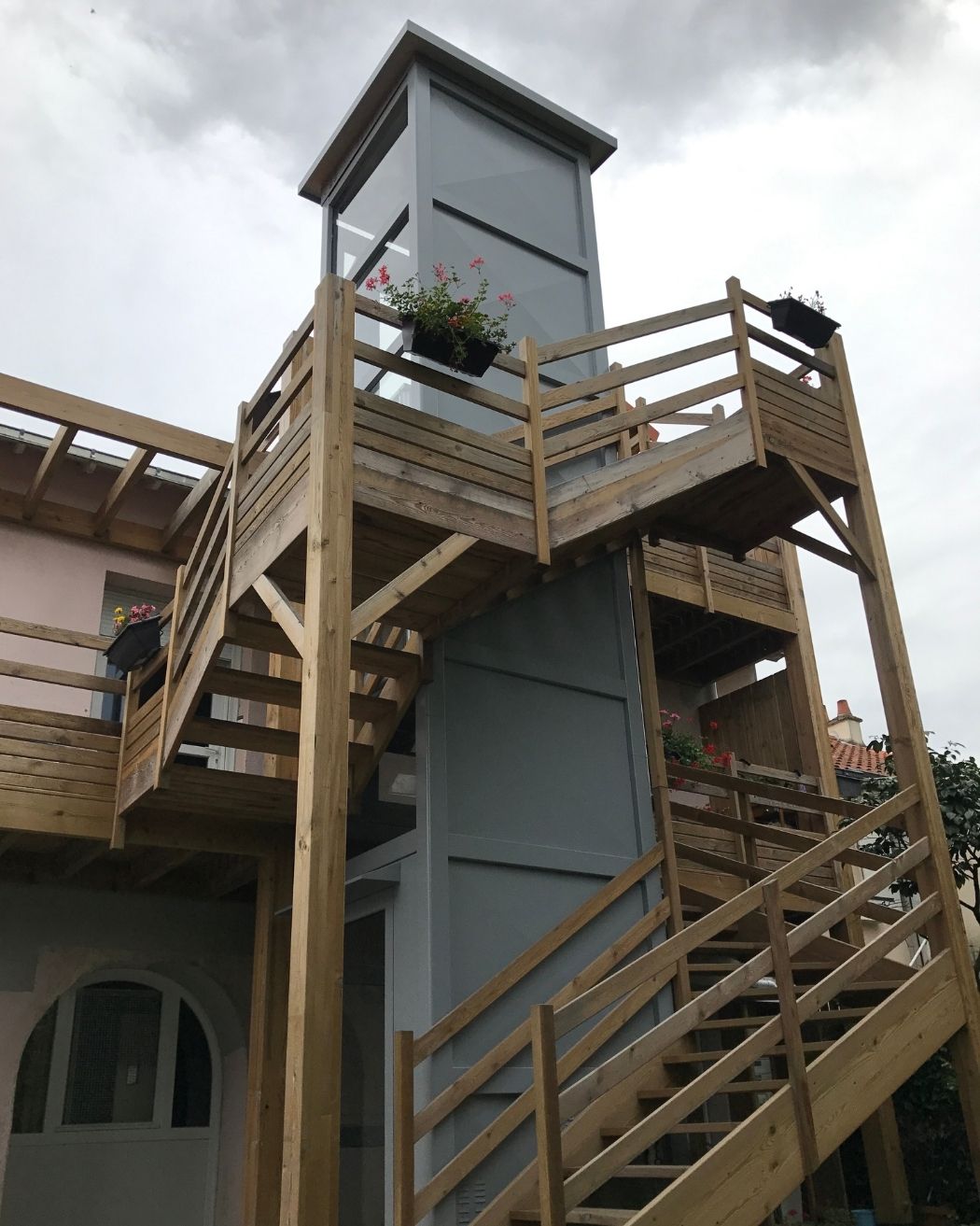 Ascenseur compact pour maison