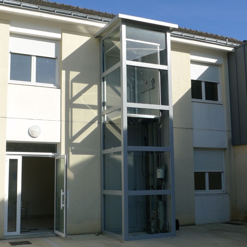 Élévateur avec structure autoportante