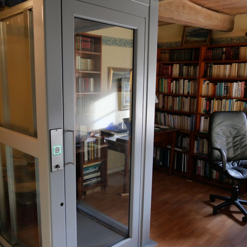 Élévateur de personne intérieur