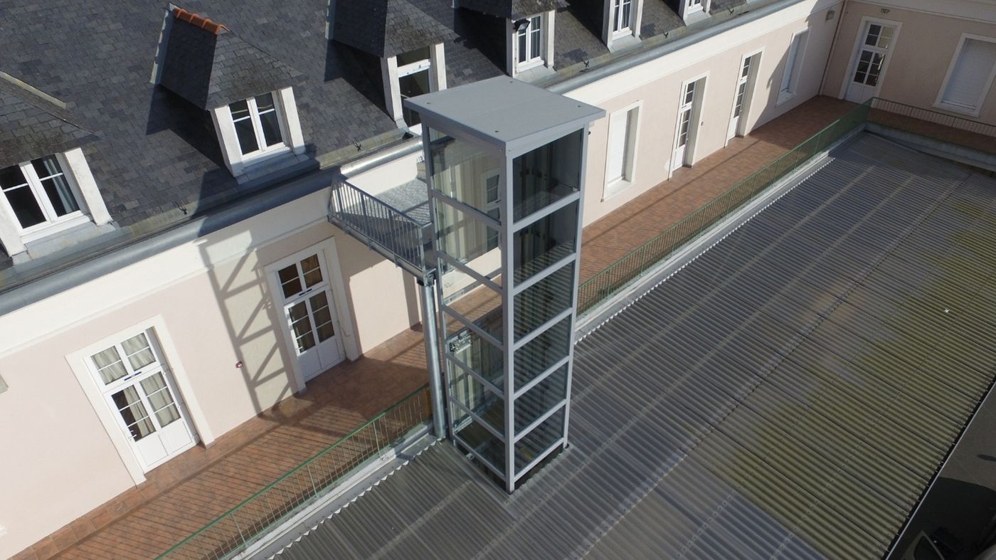 Monte-personne privatif sur mesure